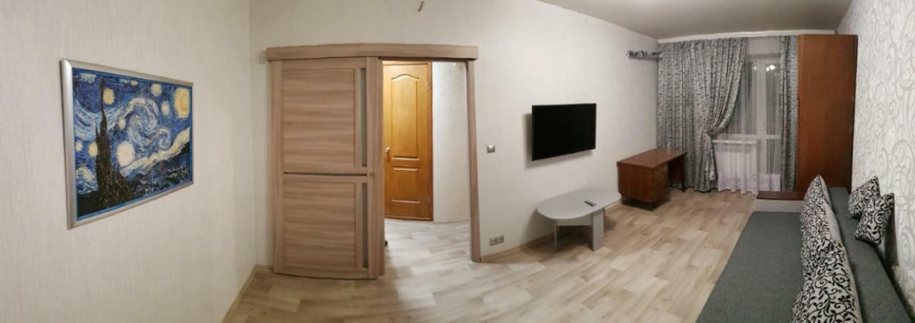 Сozy Appartment Near Metro Station "23 Avgusta" Kharkiv Exterior photo